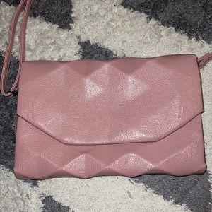 Geometric Textured Dusty pink crossbody/clutch
